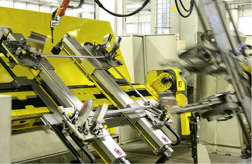 



Immer mehr Fensterbauer beziehen von Gutmann verschweißte Alurahmen, die farbbehandelt ausgeliefert werden.
