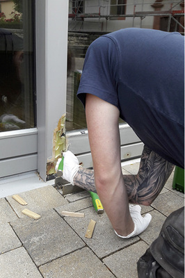 
Bild 4: Neuaufbau mit Holzersatzmaterial
