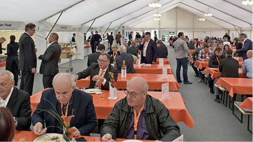 



Bereits am ersten Tag sind schon zahlreiche Besucher in Mühlacker eingetroffen.
