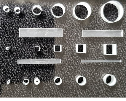 



Mit dem Cerion-Laser sind vielfältige und komplexe Bohrlochgeometrien realisierbar, selbst ovale und rechteckige Löcher sowie Nuten.
