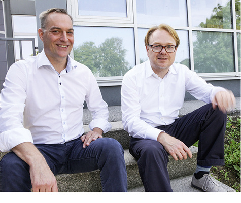 
Thomas Traugott, der Leiter der Business Unit „Zuschnitt“ bei Lisec, im Gespräch mit GLASWELT-Redakteur Matthias Rehberger am Firmensitz in Hausmening (A).



