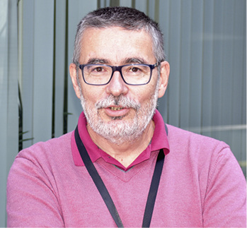 



Peter Schober ist Leiter des Fachbereichs Fassaden, Fenster, Türen und Beschläge an der Holzforschung Austria.
