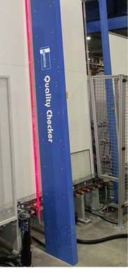 



Der Scanner am Ende der ISO-Linie übernimmt die optische Kontrolle.
