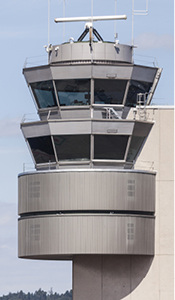<p>
Auf zwei Ebenen sorgen Folienrollos im Tower Zürich für zuverlässigen Blendschutz.
</p>

<p>
</p> - © Foto: Multifilm

