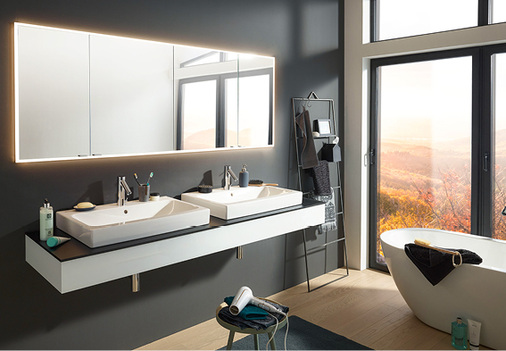 



Eingebauter Spiegelschrank Point-Line Vario mit LED-Rahmen für Ambiente-Beleuchtung
