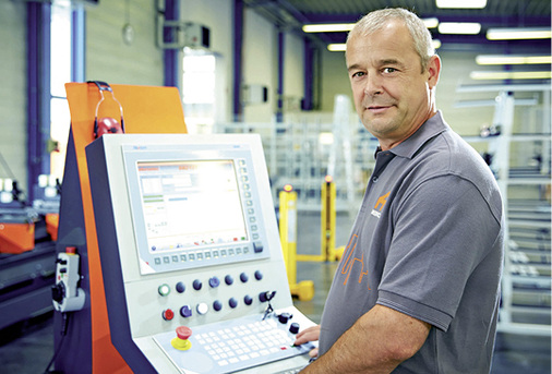 



Medicke arbeitet seit 2015 mit dem elumatec Stabbearbeitungszentrum SBZ 151 und der Softwareansteuerung via eluCad.
