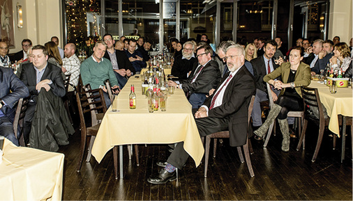 



Mehr als 80 Teilnehmer aus Handwerk und Industrie folgten der Einladung der Kölner Innung, um in Sichtweite des Kölner Doms, der auch das Logo der Kölner Innung schmückt, das 70-jährige Jubiläum gebührend zu feiern. 
