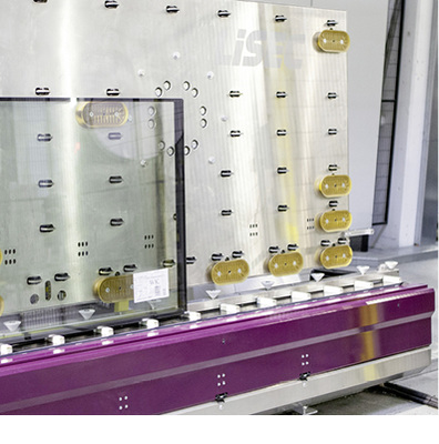 



Die automatische Portalanlage zum Abstapeln und Drehen von frisch versiegelten Isolierglaselementen mit thermoplastischen Abstandhaltern 
