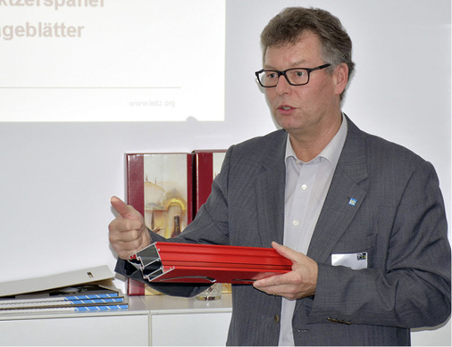 



Martin Kenntner von Leitz bei der Unternehmenspräsentation auf dem Emmegi Branchentag.
