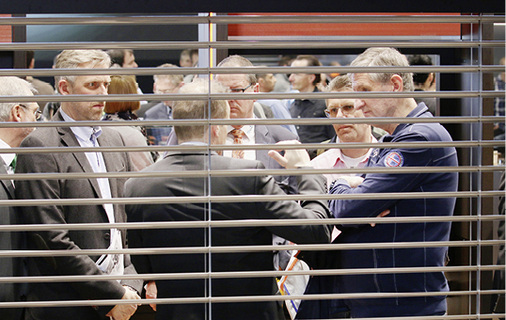 



Auch die Sonnenschutzbranche trifft sich in Nürnberg. Klar ist, dass viele ihrer Produkte in ein Fenster direkt mit eingebaut werden können. 
