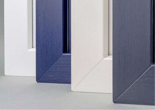 



Die tiefe, bewegte Holzstruktur der dreidimensionalen Prägung VLF erzeugt die lebendige Optik einer gebürsteten und sandgestrahlten Oberfläche.
