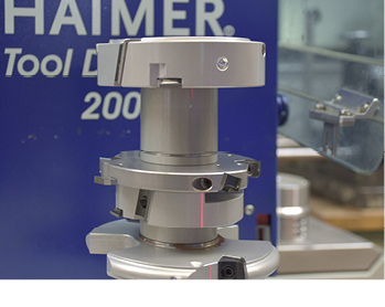 
Die letzte Bearbeitungsstation an dem Werkzeug ist das Auswuchten in zwei Ebenen.



