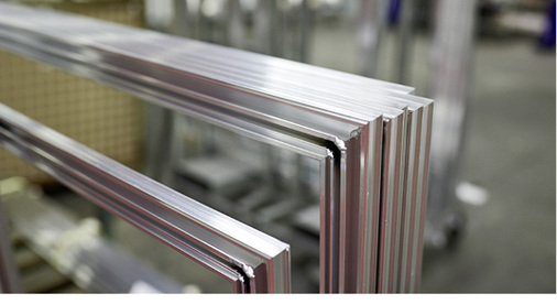



Die Holz-Aluminium-Systeme sind sowohl steck- als auch schweißbar.

