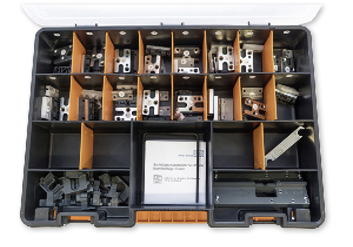 



Um zu ermitteln, welche Austauschteile für die Nachrüstung benötigt werden, bietet Winkhaus einen Musterkoffer und ein Softwaretool an. 
