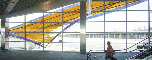 <p>
</p>

<p>
Künstlerisch gestaltete Glasfassade im Baltimore Airport
</p> - © Foto: Glasstudios Derix

