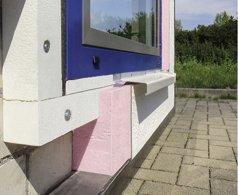 
Dichtsysteme und Sonderkonstruktionen für den Fenster- und Fassadenbau sowie die Montage präsentiert das Unternehmen.



