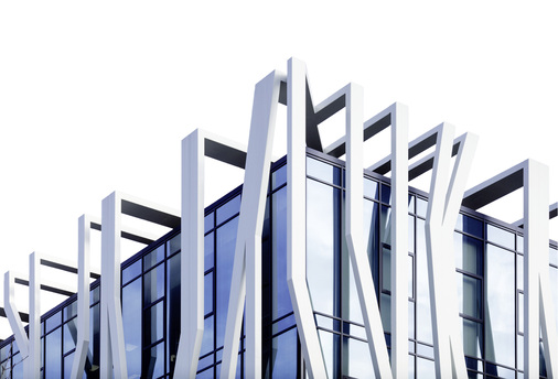 



Das gesamte Glasgebäude wurde mit 3-fach-Sonnenschutz-Isolierglas ausgestattet.
