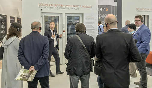 
Eines von Thomas Schürmanns (mit Mikro) Lieblingsthemen: Der zweite Rettungsweg.



