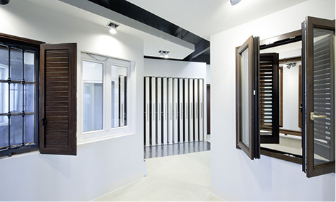 



Die Beleuchtung ist in einer Ausstellung das A und O. 
