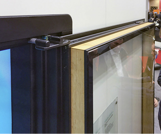 



02: Hier ist das obere Lager zu sehen, das das konventionelle Scherenlager ersetzt. 
