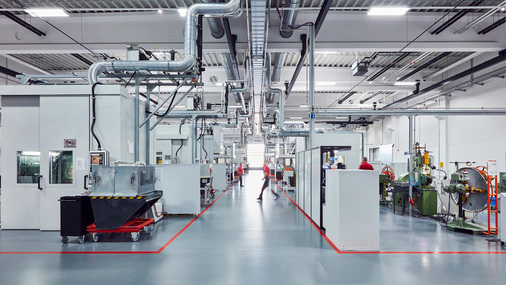 Modernste Produktionstechnik ist die Basis für äußerste Präzision und höchste Produktqualität bei EK.