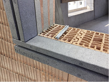 



Pünktlich zur FRONTALE hat Iso-Chemie ihr von der IMA Dresden zugelassenes Vorwandmontagesystem für große Fensterelemente mit neuen Dimensionen erweitert. Die neuen Systemkanteln 160/80 und 180/80 eignen sich für Bauanwendungen, bei denen größere Ausladungen erforderlich sind. Dies trifft beispielsweise auf Fenster mit größeren Bautiefen, dickeren WDV-Systemen, zweischaligen Bauweisen und Klinkerschalen sowie auf die Kombination von Fenstern mit Rollladenaufsatzsystemen zu.
