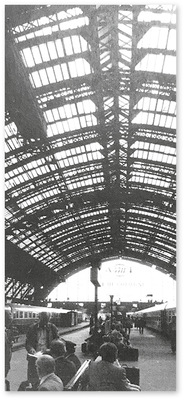 <p>
Kein Glas für den Hbf. in Köln 
</p>

<p>
</p> - © Foto: GLASWELT Archiv

