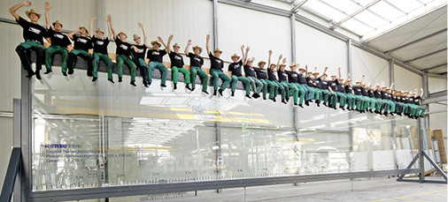 
Rekord: Das 18 Meter lange 3-fach-Isolierglas 



