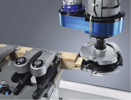 



2010 wird auf der Fensterbau-Messe die zweite Generation des Conturex präsentiert – ein voller Erfolg. 
