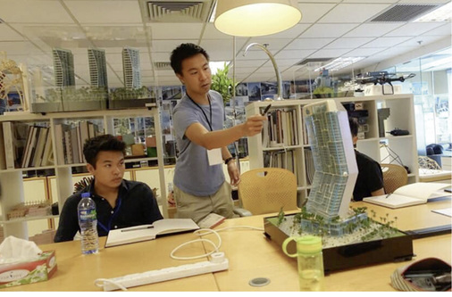 



James Law beschäftigt sich sehr intensiv mit der Ausbildung angehender Designer und Architekten. Für die gezielte Ausbildung des Nachwuchses hat er deshalb die Cybertecture Academy in Hongkong gegründet. 
