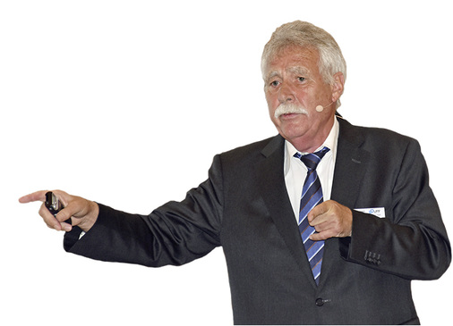 



Welche Aufgaben sich der Politik heute stellen, erörterte schließlich der Volkswirtschaftler Prof. Dr. Wolfgang Wiegard. Der ehemalige Vorsitzende des „Sachverständigenrats zur Begutachtung der gesamtwirtschaftlichen Entwicklung“ sprach über „Konjunktur- und Wirtschaftspolitik in unsicheren Zeiten“. „Brexit“ und „Strafzölle“ waren Stichworte für Professor Wiegards Vortrag.
