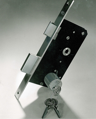 <p>
</p>

<p>
1938 entwickelte BKS den Rundzylinder und revolutionierte damit die Konstruktion von Sicherheitsschlössern – es war das weltweit erste modulare Schloss-Zylinder-System.
</p> - © Foto: BKS

