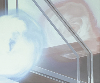 



Guardian hat ein neues Hybrid-Vakuum-Isolierglas vorgestellt, welches eine Vakuumeinheit mit einer Floatscheibe kombiniert, der U-Wert liegt bei 0,068.
