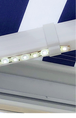 



Optionale Beleuchtung: Kann man das noch dilettantischer und optisch hässlicher ausführen?
