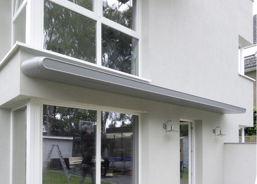 



Gerade im Zeitalter von Smarthome und Zusatzeinrichtungen wie Heizung und Licht bietet die Modulbauweise ganz neue Möglichkeiten, Verkabelungen und notwendige Steuergeräte innerhalb des Gehäuses unterzubringen.
