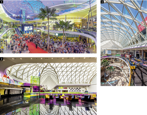 <p>
</p>

<p>
01 Die große Glaskuppel überspannt rund 70 000 m² Fläche und 220 Geschäfte. 
</p>

<p>
02 Die Brüstungsgläser auf der Kinoebene sind zusätzlich mit einer speziellen irisierenden Folie versehen.
</p>

<p>
03 Die geschwungenen Gläser für die Dachkonstruktion und die Brüstungen der Zwischenebenen und Emporen wurden von Wenna aus Linz gefertigt.
</p> - © Foto: PlusCity Betriebs GmbH Co.KG

