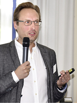 



Michael Elstner vom Glashersteller Interpane sprach über Qualitätsaspekte.
