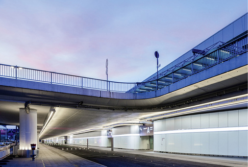 



Bei den Fassaden- und Glasarbeiten haben Glasbau Gipser sowie die Glasanbieter Thiele Glas und Finiglas (gebogene Gläser) zusammengearbeitet.

