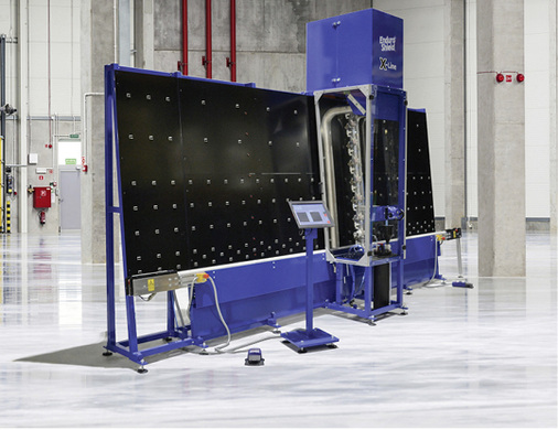 
Die vertikale X-Line wurde speziell für die Applikation der hydrophoben EnduroShield-Glasbeschichtung entwickelt.



