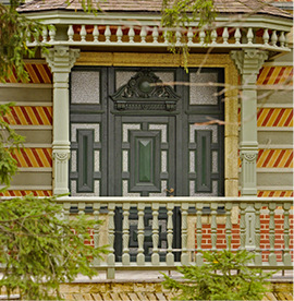 



Auf Wunsch werden auch Sonderanfertigungen und Nachbauten für denkmalgeschützte Objekte umgesetzt, die bis ins Detail an die konkreten Anforderungen angepasst werden.
