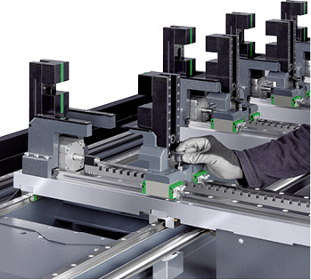 



Das neue Spannerkonzept der SBZ 151 ermöglicht eine neue Verstellung der Spannerbreite ohne Werkzeug. 
