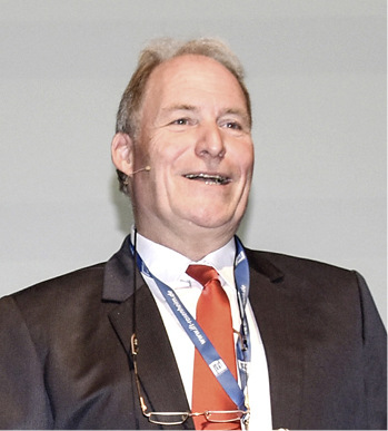 



Beklagt hat Prof. Sieberath auf den Rosenheimer Fenstertagen die bedenkenlose Überschreitung der Systemgrenzen von Bauelementen. Als plakativer Beweis folgte die Abfrage im Zuhörerkreis: Rund 40 % haben tatsächlich häufig Systemgrenzen überschritten. Und nur knapp über 10 % halten sich an diesen Systemgrenzen.
