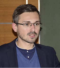 



Jan Eiermann, Technischer Berater des Fachverbandes der Glaser in BW auf den hessischen Fenstertagen
