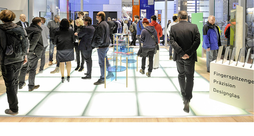 



Hersteller im Segment Glas präsentieren zahlreiche Neuheiten zu Glasbaustoffen, Folien und Glaskonstruktionen und auch zu smarten Gläsern. 
