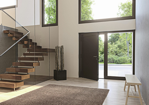 



heroal bietet erstmalig eine Haustür inklusive Füllung an – mit dem Türsystem heroal D 72 und in Verbindung mit den hochwertigen Farbtönen von Les Couleurs® Le Corbusier.
