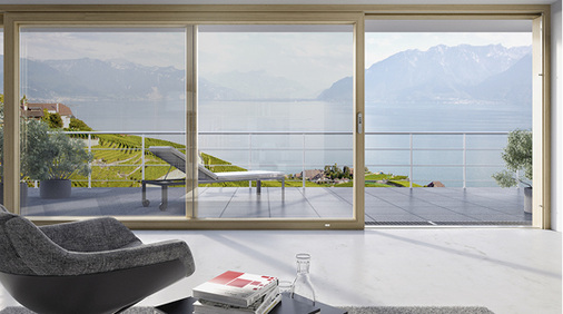 



Im Bereich der Hebeschiebe-Beschläge zeigt Gretsch-Unitas eine Hebeschiebetür, die 100 % barrierefrei ausgestattet ist.
