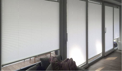 



Neben Farbe und Produktauswahl müssen natürlich auch die entsprechenden Lichtwerte beachtetet werden, wenn es sich um Bildschirmarbeitsplätze handelt.
