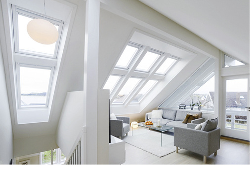 <p>
</p>

<p>
Um mehr Tageslicht in Räume zu bringen, werden immer häufiger Dachflächenfenster eingesetzt. Das erfordert auch einen entsprechenden Sonnen- oder Blendschutz.
</p> - © Foto: Velux

