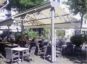



Mithillfe des Markisen-Konfigurators können fast 20 m breite Flächen für Gäste realisiert werden.
