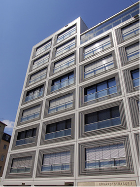 



Bei den Glockenbachsuiten in München kamen die Systeme Lambda WS/DS 090, Lambda 100, Volato M und Lava 77-30 zum Einsatz. (Metallbau: Alwico Hesterberg GmbH, Crailsheim)
